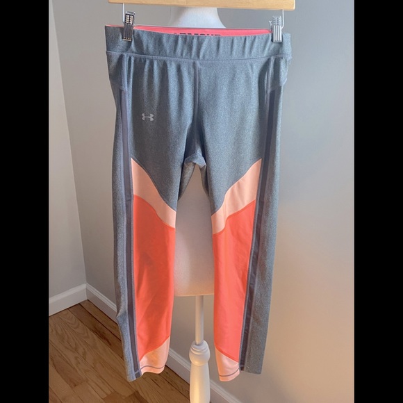 Under Armour Pants - Under Armour Women’s Performance Capri Pants Size Med